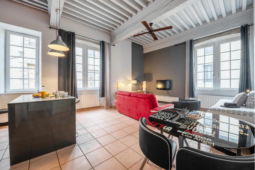 Emplacement N°1 Tres Bel Appartement Spacieux Каркасон Екстериор снимка